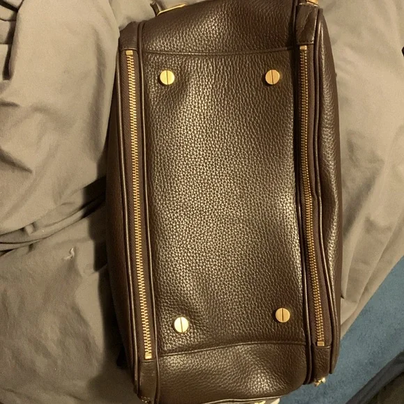 NWOT genuine leather brown pebbles Alexis Hudson Handbag gold toned hardware - Picture 8 of 16